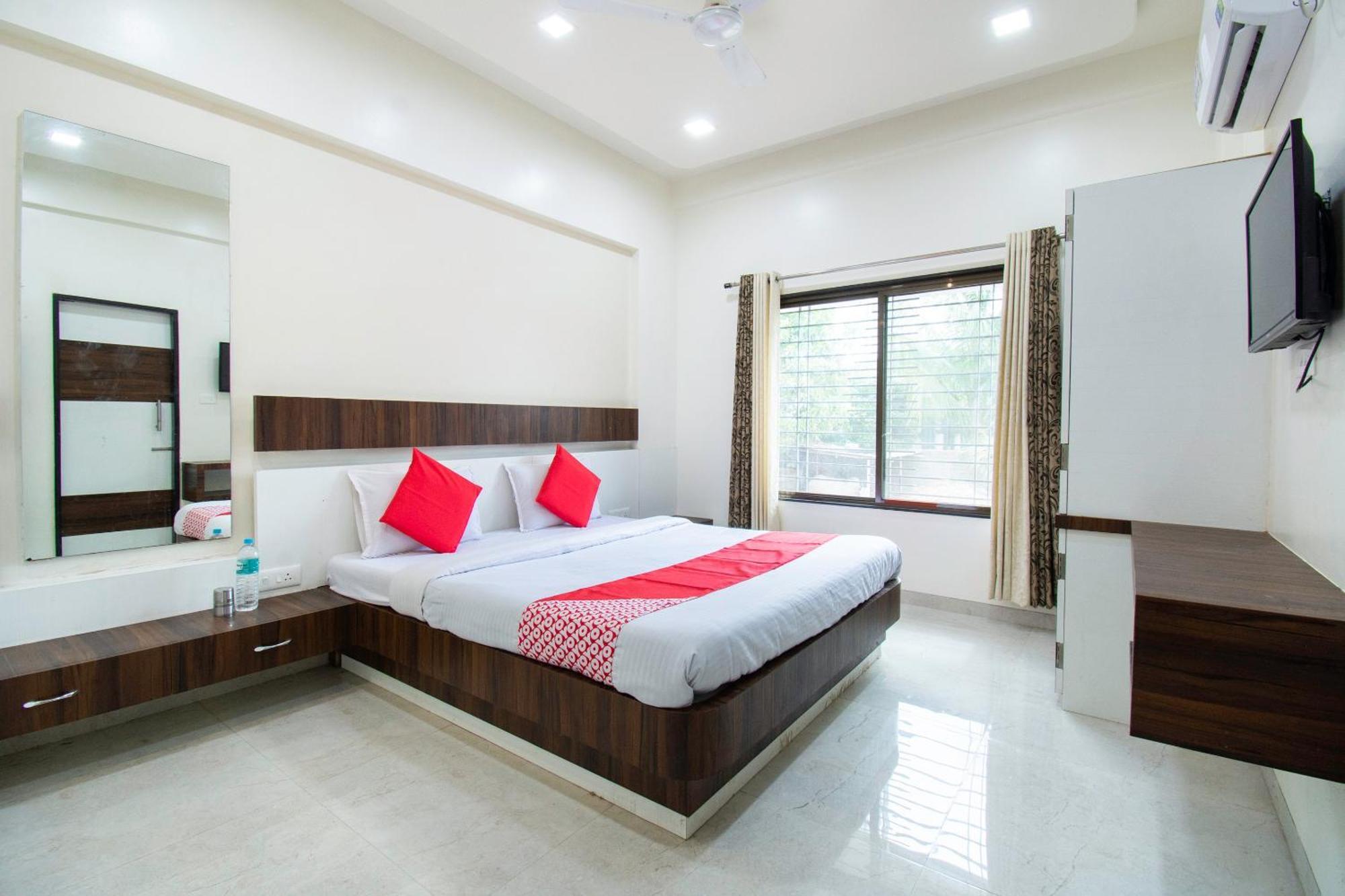 Hotel O Hari Vitthala Palace Sonai Kültér fotó